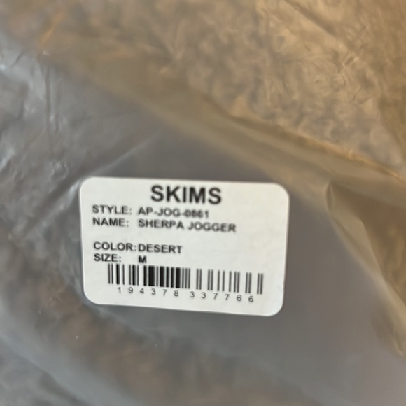 Skims Sherpa Teddy Joggers M NEW! -Desert - Picture 5 of 8